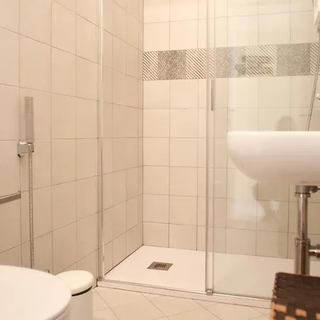 דירה Bnbutler - Farini - Beautiful One Bedroom -